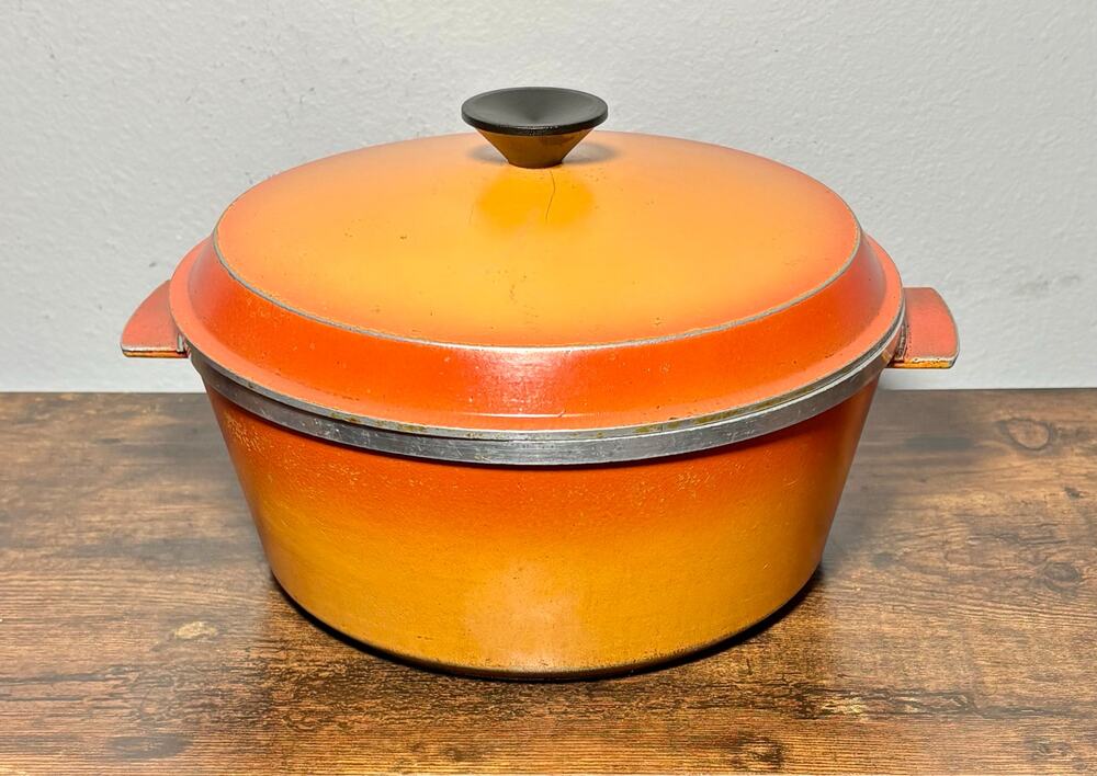 Vintage Namco Australia 1970s Flame Orange Aluminum Dutch Oven 4Qt with Lid